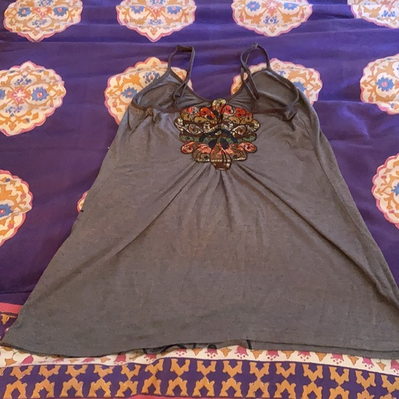 Isshu Peacock Tank - Picture 4 of 6